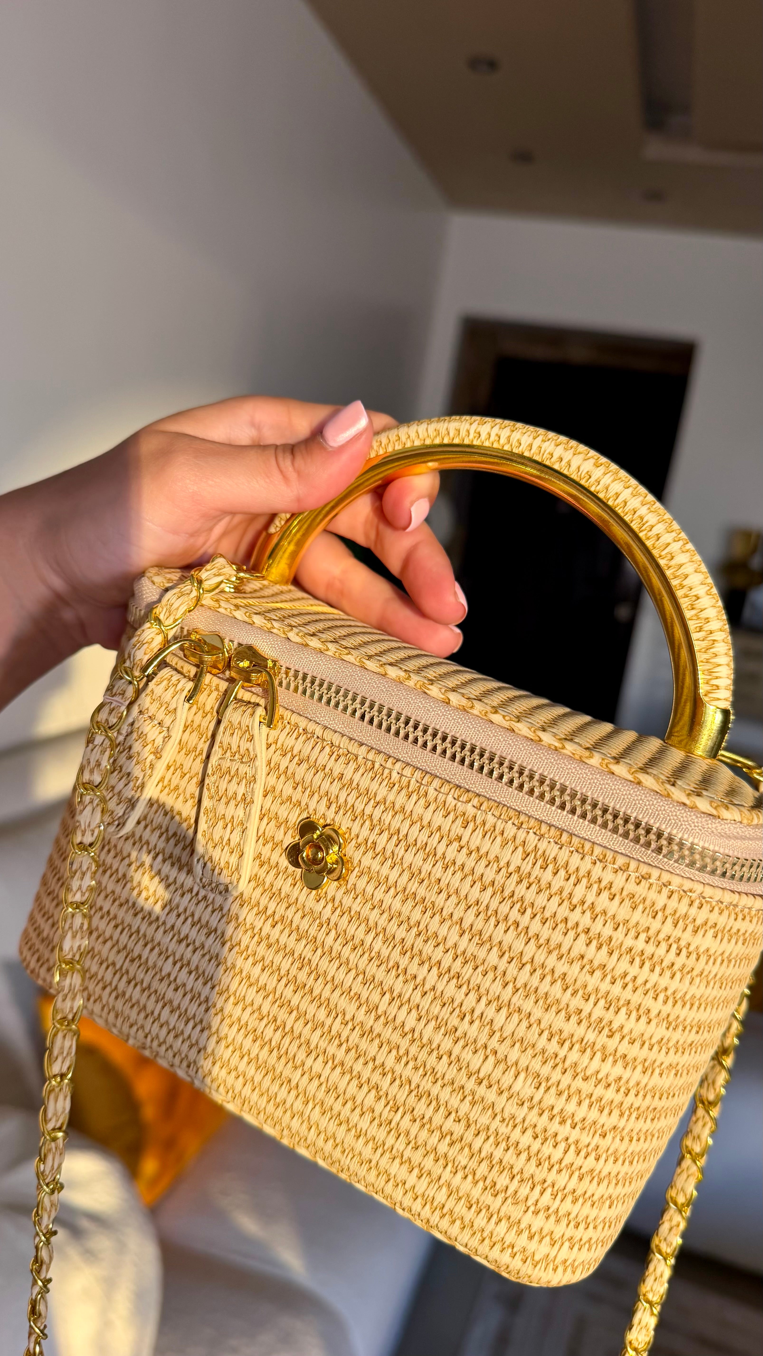 Minimalist Box Bag