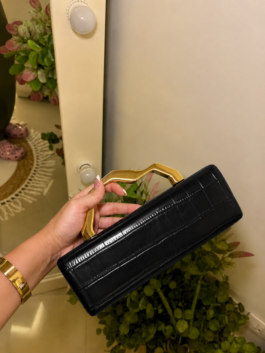 Classic black Square Leather