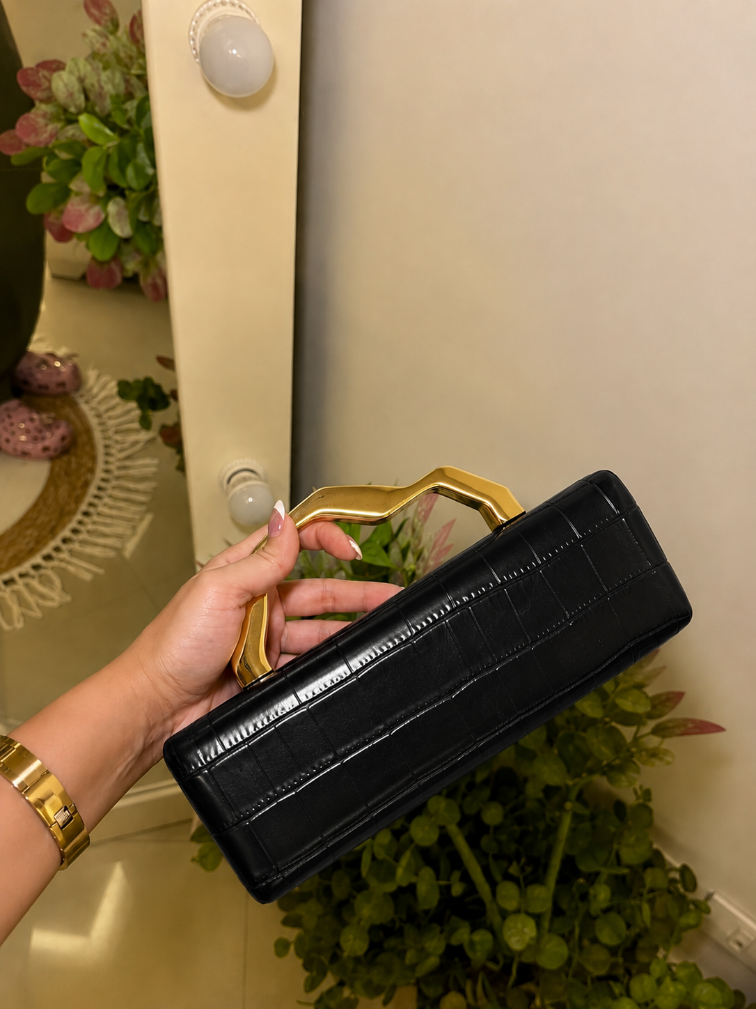 Classic black Square Leather